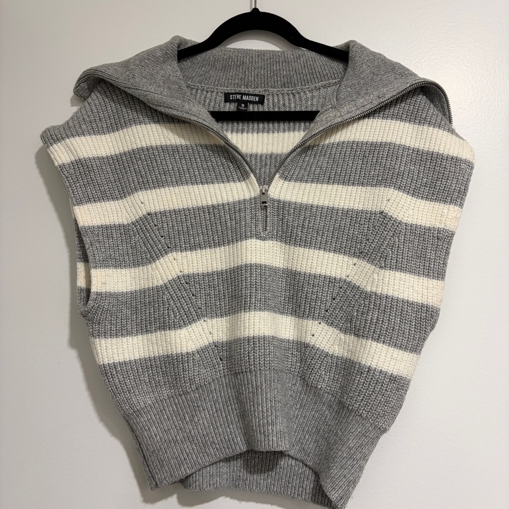 Steve Madden Women's Collared Neck Sweater in Gray and Cream